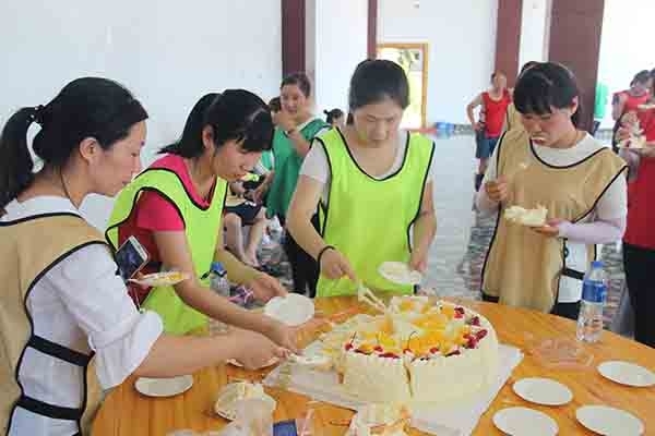 為6、7月生日員工慶生